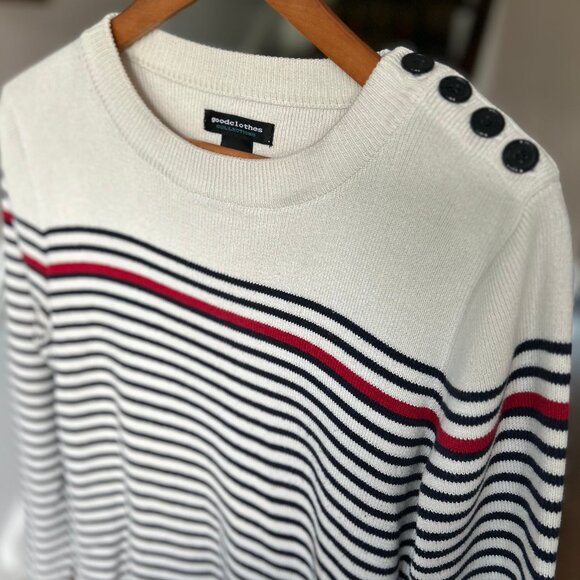 Goodclothes Nautical Deep Navy, Red, White Sweater w/ Button Detail Womens Sz M - Picture 8 of 10